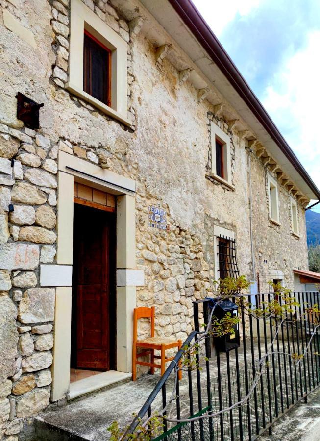 Ai Limiti • 67 • Stonehouse Guest House Palombaro Bagian luar foto