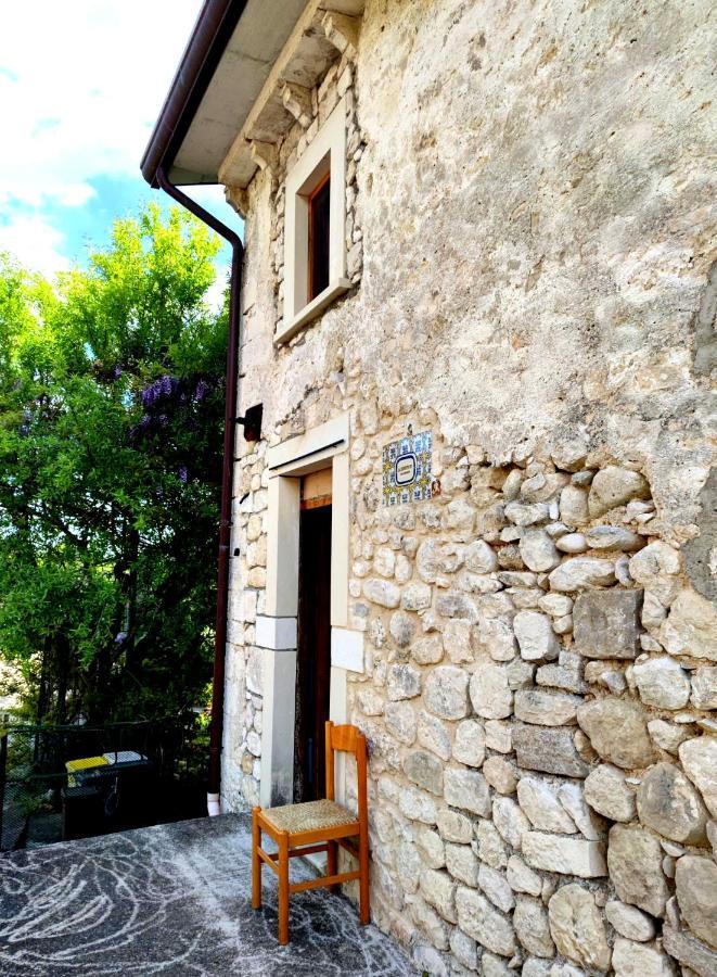 Ai Limiti • 67 • Stonehouse Guest House Palombaro Bagian luar foto