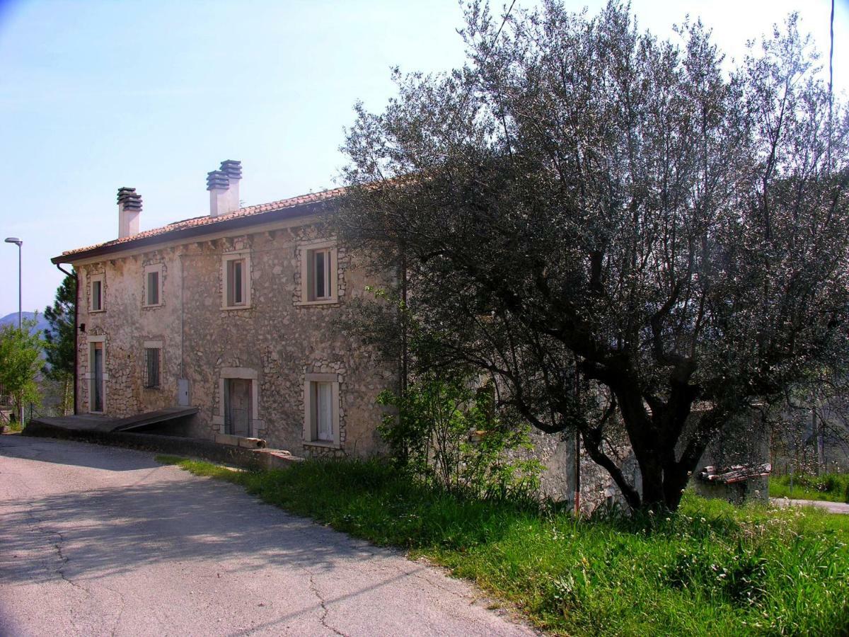 Ai Limiti • 67 • Stonehouse Guest House Palombaro Bagian luar foto