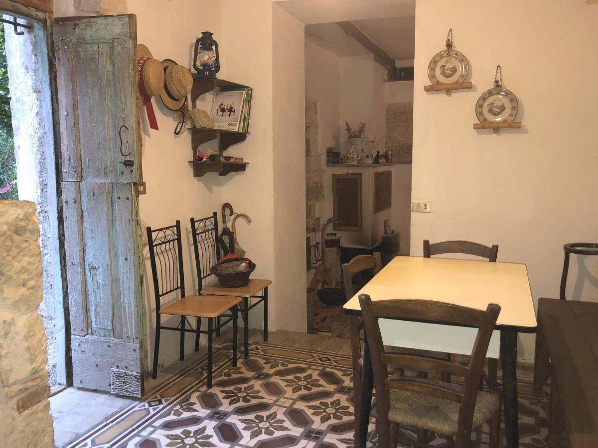 Ai Limiti • 67 • Stonehouse Guest House Palombaro Bagian luar foto